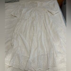 Tea n Rose White Eyelet Wrap Dress | Size S